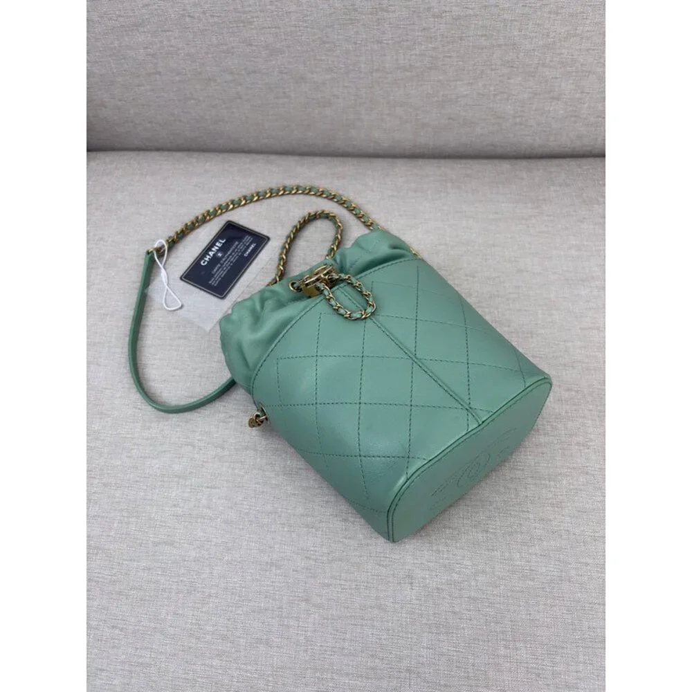 CHANEL Green Caviar Drawstring Bucket Bag AGHW